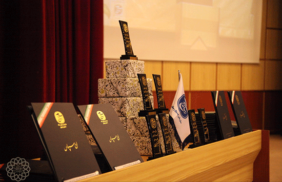تجلیل از شهردار اردبیل در همایش قلم، رسانه و آرمان‌های انقلاب اسلامی