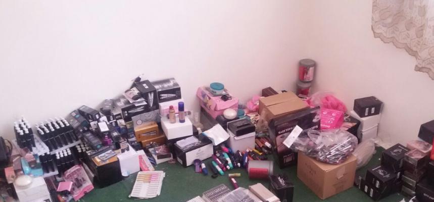 محکومیت 300میلیون ریالی قاچاقچی اقلام آرایشی در قزوین محکومیت 300میلیون ریالی قاچاقچی اقلام آرایشی در قزوین