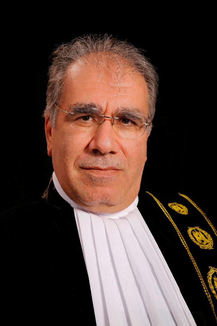 اعلام نتایج انتخابات هیأت مدیره کانون وکلای دادگستری فارس و کهگیلویه و بویراحمد / مندنی پور پیروز شد و پیام داد + تصاویر