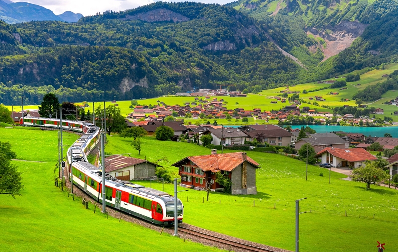 چگونه از تخفیف‌ها و کدهای تخفیف خرید بلیط قطار بهره‌مند شویم؟