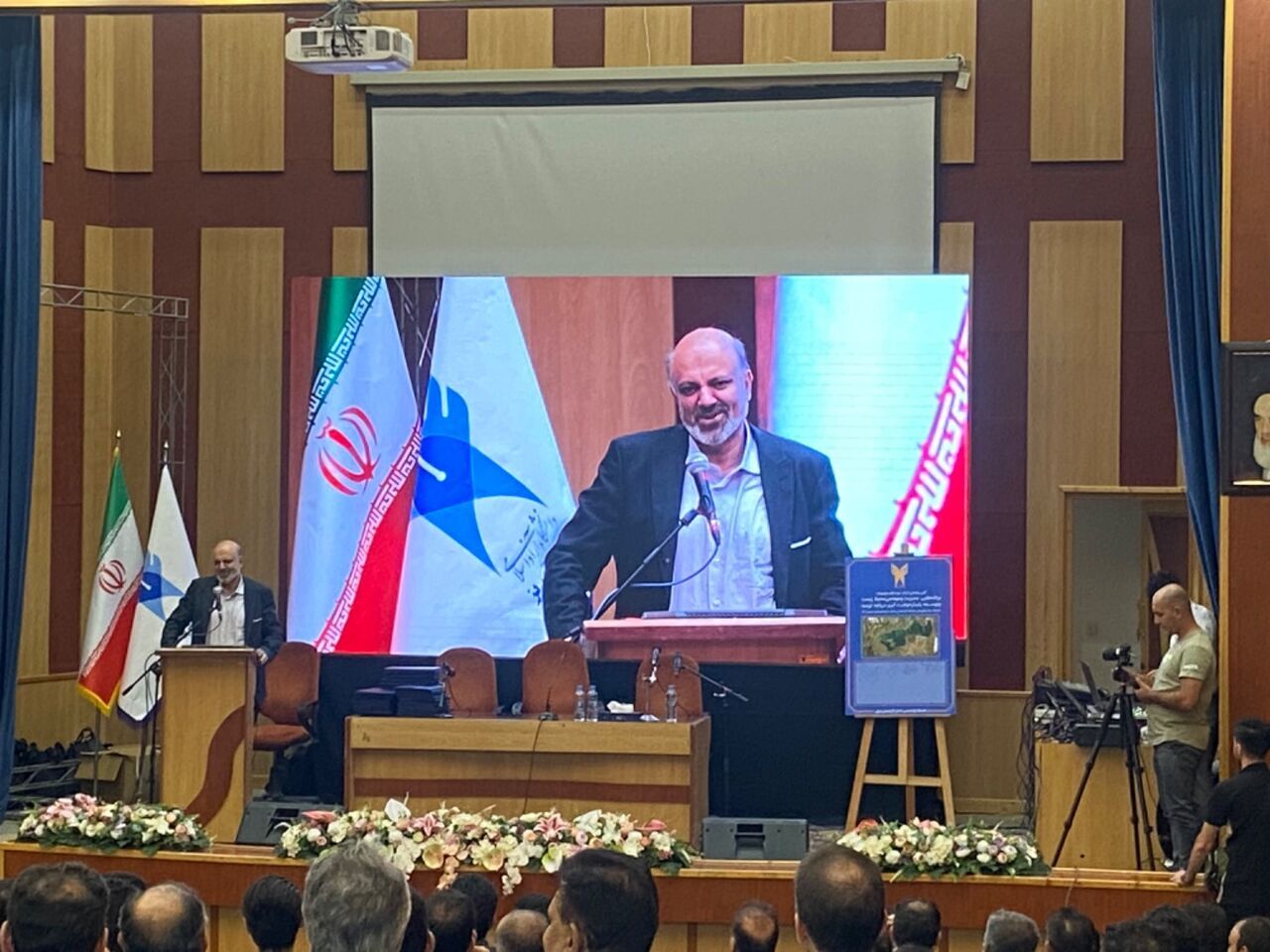 منادی: ساده ترین راه احیای دریاچه ارومیه جایگزینی شغل کشاورزی است منادی: ساده ترین راه احیای دریاچه ارومیه جایگزینی شغل کشاورزی است