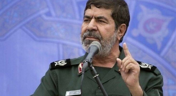 انقلاب اسلامی، کشور را از چنگال آمریکا و انگلیس رهانید و آن را به مردم بازگرداند. انقلاب اسلامی، کشور را از چنگال آمریکا و انگلیس رهانید و آن را به مردم بازگرداند.