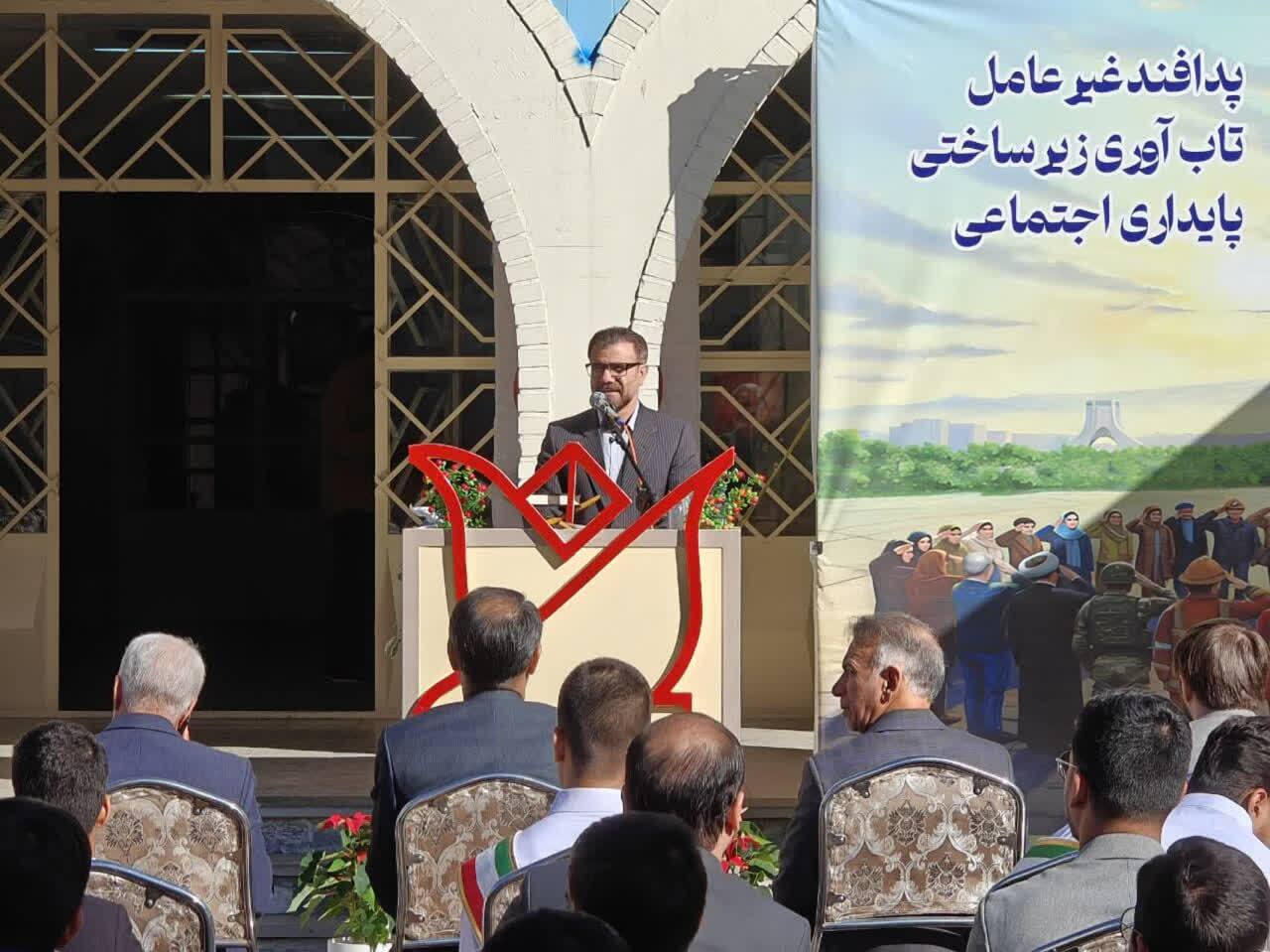 پدافند غیرعامل از مدرسه آغاز می‌شود / کرمانشاه مرز عزت و ایمان ملی است