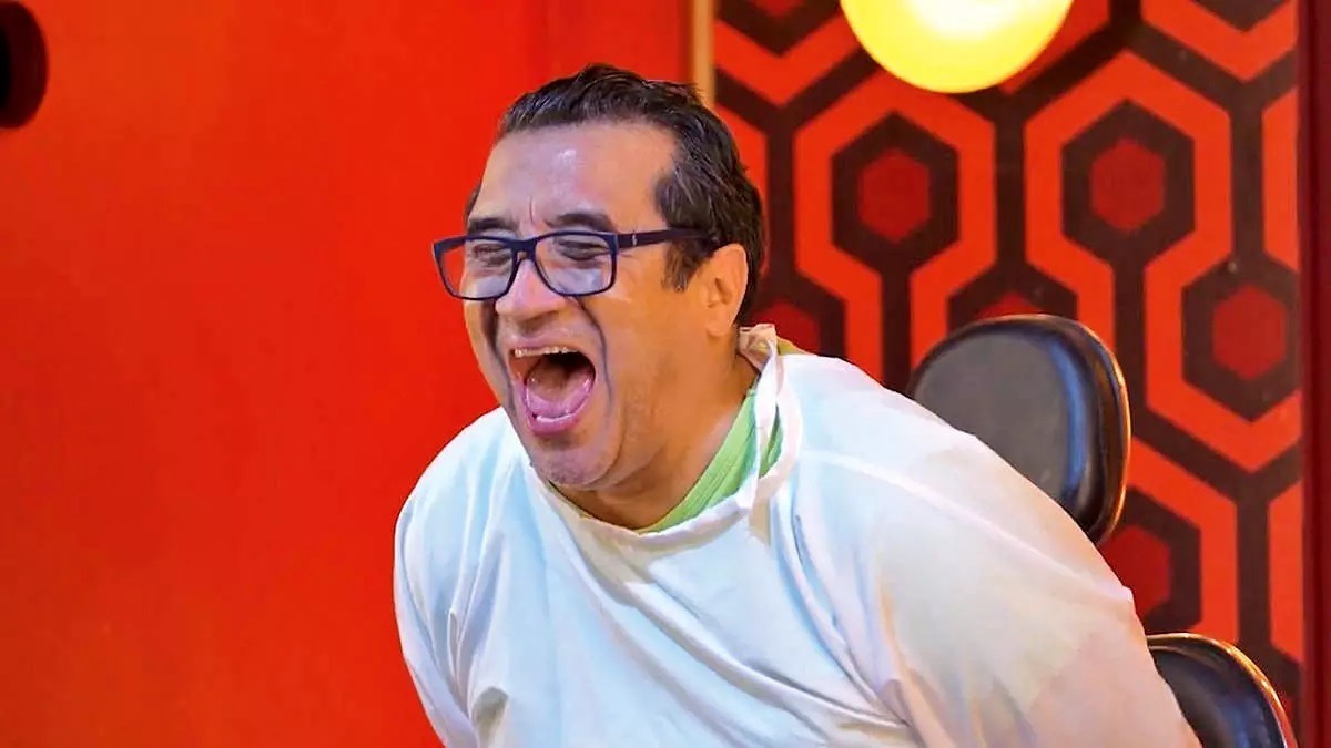 سکوت عجیب متولیان فرهنگی برابر ادبیات هنجارشکن خداداد!