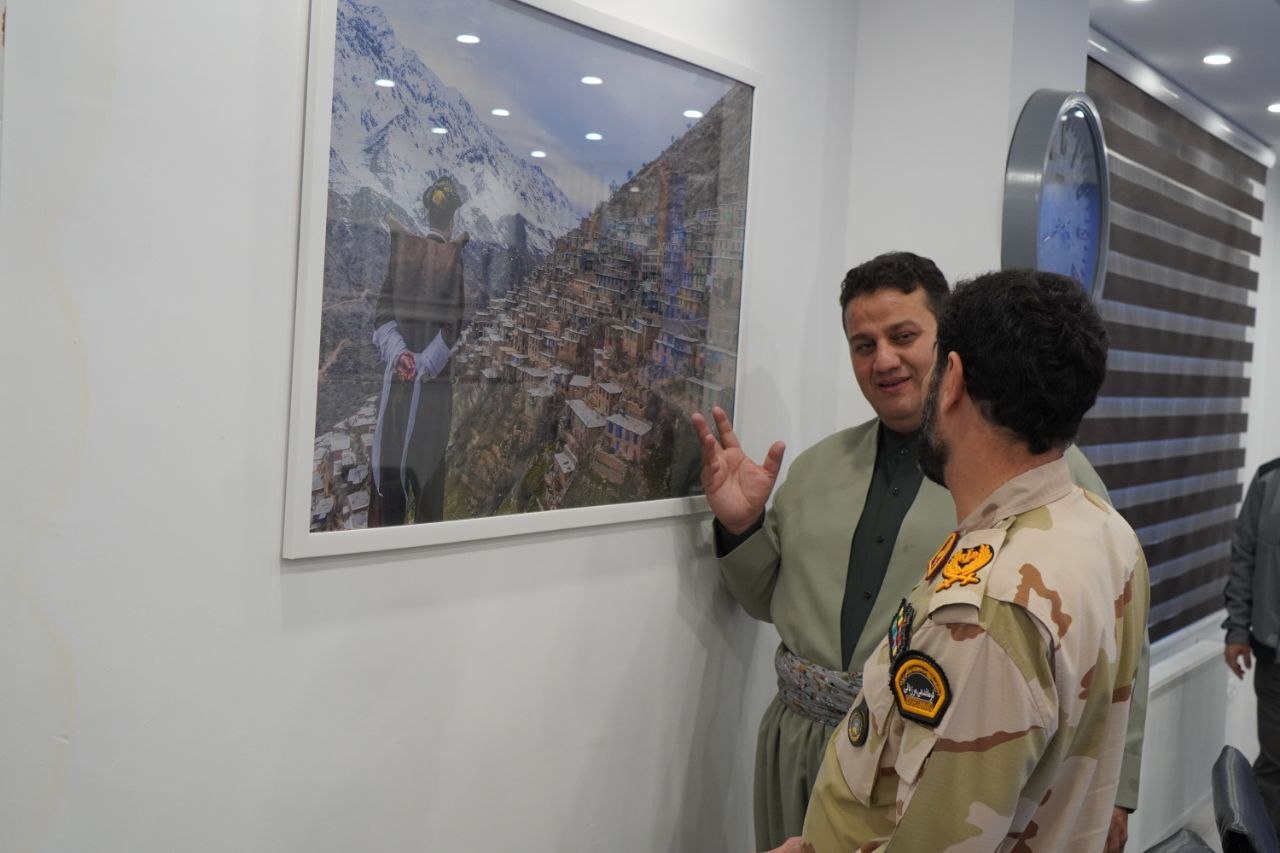 امنیت مرزهای کردستان خط قرمز نیروهای مسلح/ ساماندهی کولبری و معیشت مرزنشینان در اولویت است