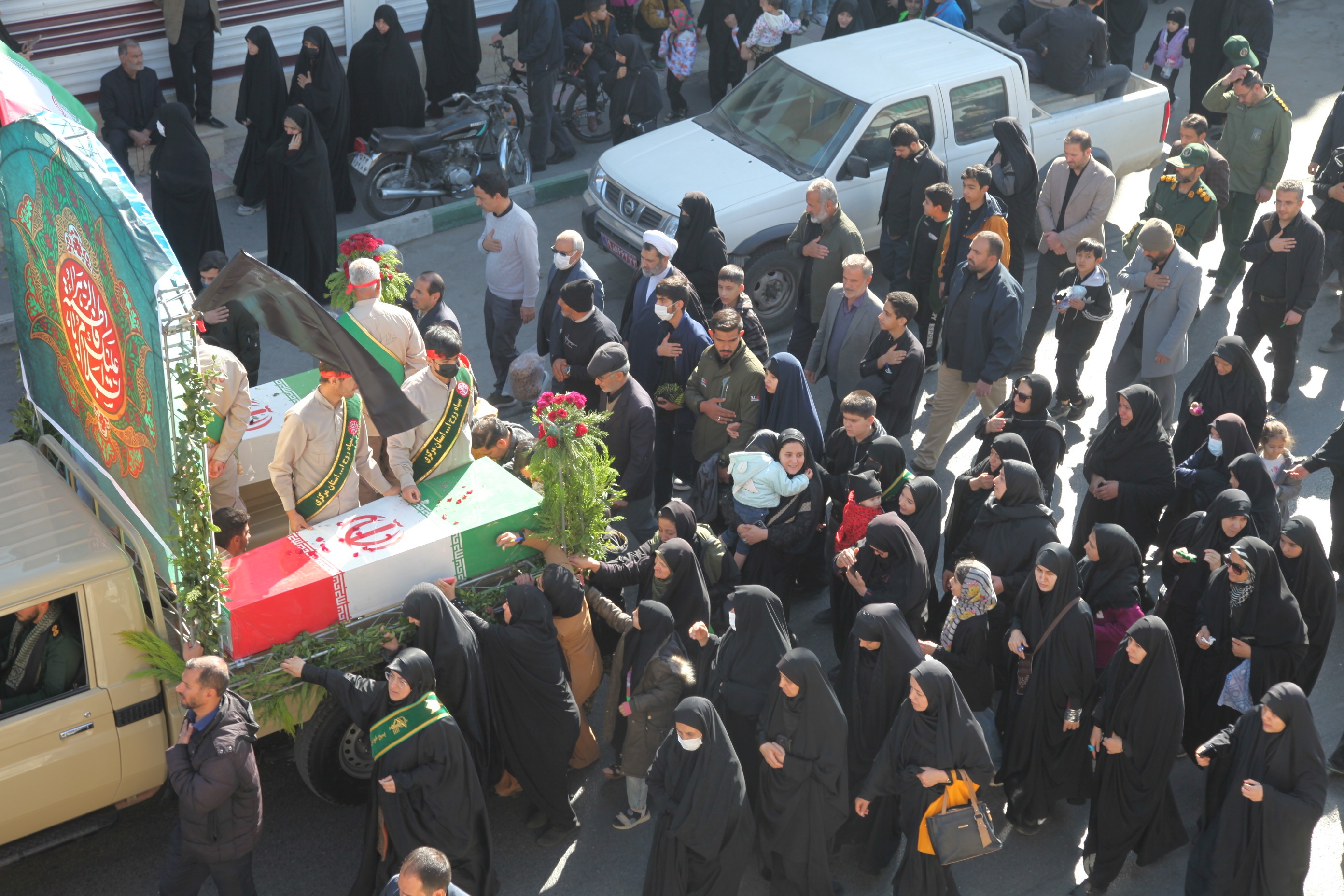 در سالروز شهادت حضرت فاطمه (س) پیکر شهدای گمنام میهمان مردم اراک در سالروز شهادت حضرت فاطمه (س) پیکر شهدای گمنام میهمان مردم اراک